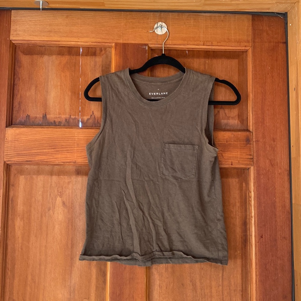 Everlane muscle tank